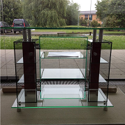 STAKLENE VITRINE